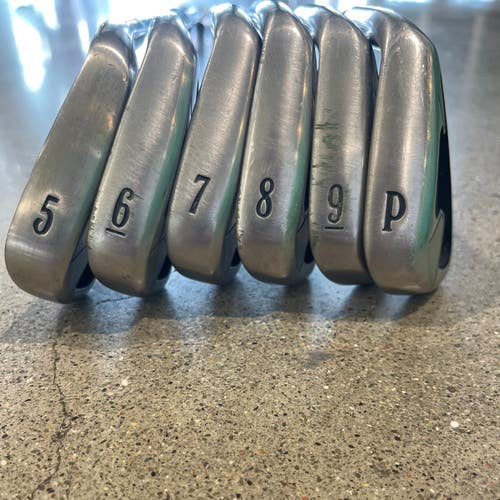 Used Men's Callaway X-22 Tour Iron Set Right Handed Uniflex