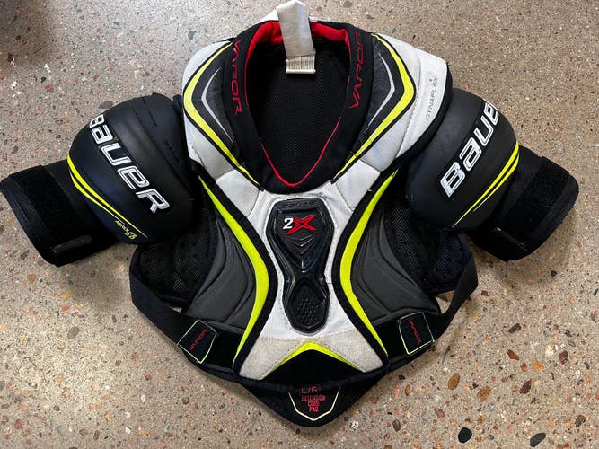 Used Large Junior Bauer Vapor 2X Shoulder Pads