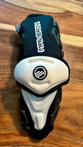 Maverik Wonderboy Arm Guards