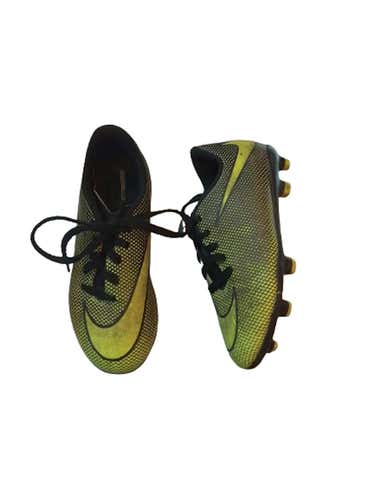 Used Nike Youth 11.5 Cleat Soccer Outdoor Cleats