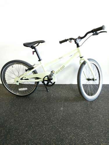 Used Co-op 20 Inch Pale Green 20" Boys' Bikes