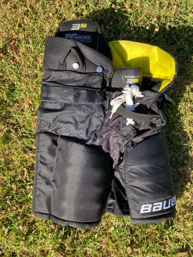 Used Junior Medium Bauer Supreme 3S Hockey Pants