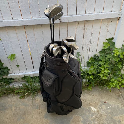 Mens Right Handed Golden Bear Golf Club Complete Set W/ Bag & Titleist Driver
