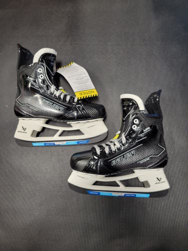 New Intermediate 5.5 fit 2 Bauer Supreme M50 Pro Hockey Skates Regular Width Fit 2