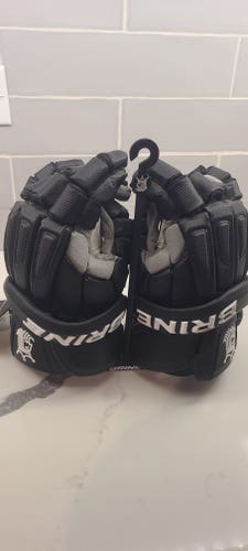 New Brine King Elite Lacrosse Gloves Medium