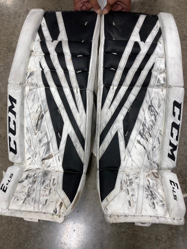 32" Senior CCM Extreme Flex E4.5 Goalie Leg Pads