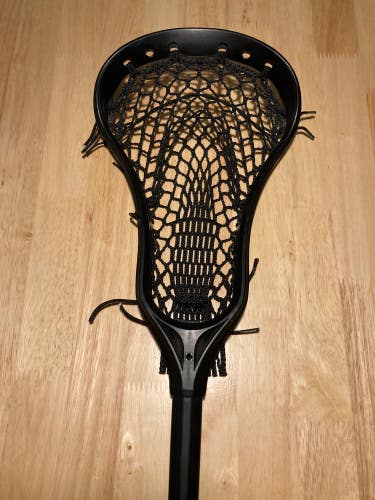 Used StringKing Women's Complete Lacrosse Stick MINT CONDITION