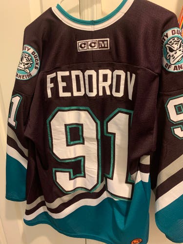 CCM Mighty Ducks of Anaheim Sergei Fedorov Jersey Medium