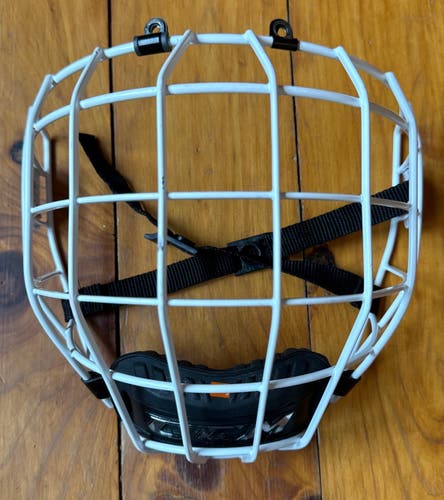 Used CCM FM780 White Cage