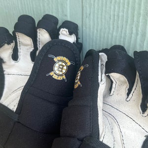 Used Youth CCM LTP Gloves 9" Little Bruins, Black A R1 S5 L2