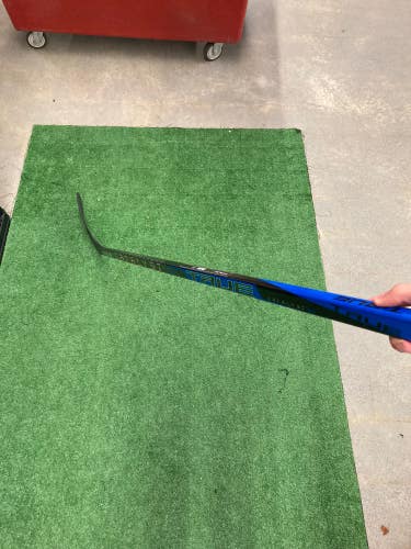 New Senior True Catalyst 9X Kaapo Kakko Left Hand Pro Stock Hockey Stick