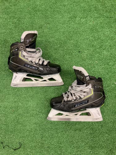 Used Junior Bauer Elite Hockey Goalie Skates Regular Width Size 2.5