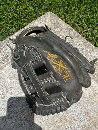 Louisville Slugger LXT Fastpitch Softball Glove