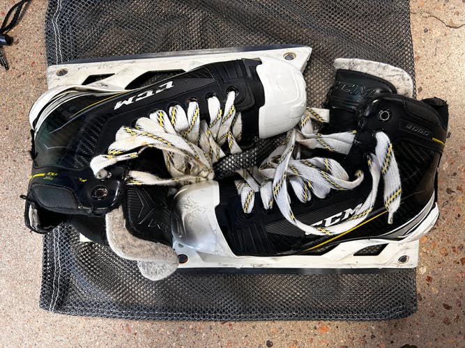 Used Senior CCM Tacks 9060 Hockey Skates Regular Width 7