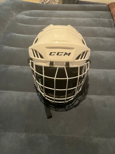 Used Medium CCM FL40 Helmet