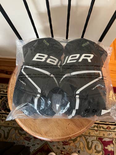 New Bauer Vapor Pro Team Gloves 14" Pro Stock