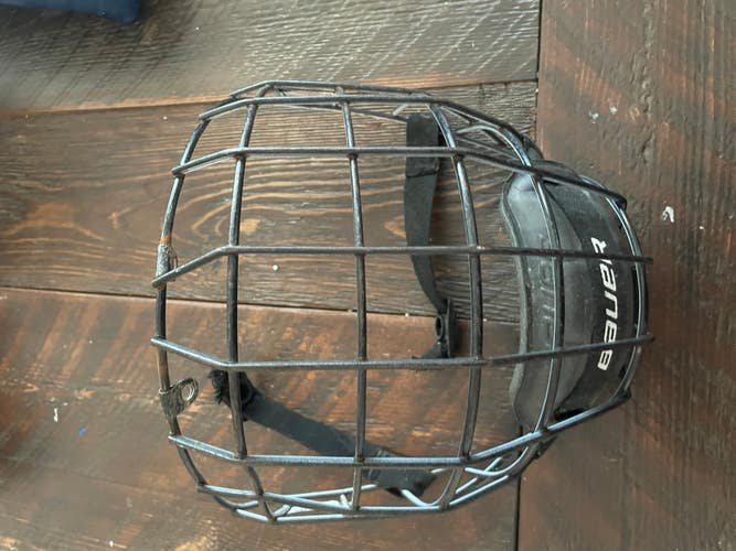 Used Medium Bauer Oreo Profile II Facemask Full Cage