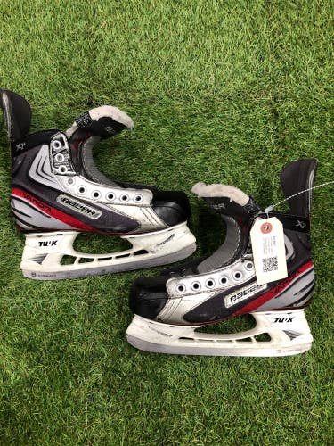 Used Bauer Vapor X3.0 Hockey Skates Regular Width Size 4.5 - Intermediate