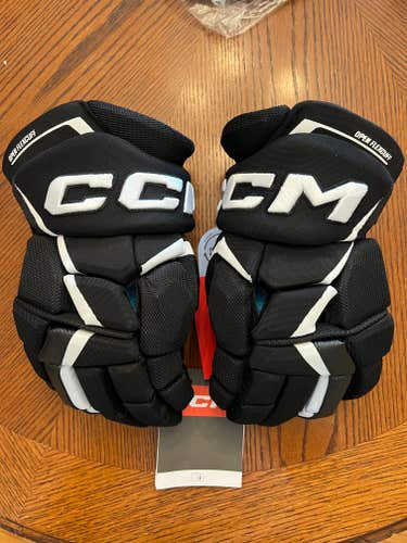 New CCM JetSpeed FT6 Pro Gloves 14" Pro Stock