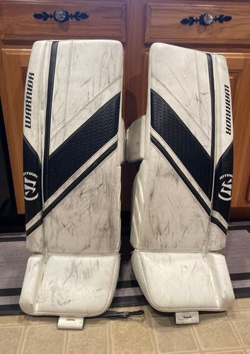 Warrior RG6 Leg Pads