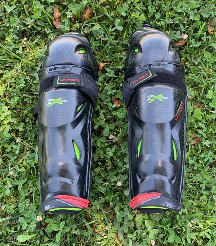 Used Junior Bauer Vapor 2X Pro Shin Pads 12"