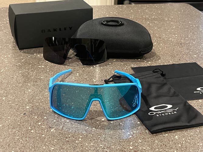 Oakley SUTRO Sunglasses Blue/Blue