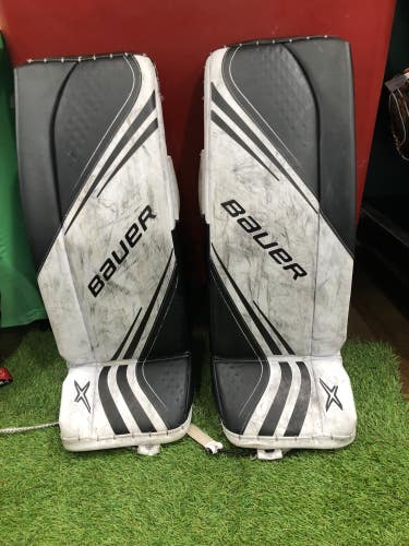 Used Medium Intermediate Bauer Vapor 2X Goalie Leg Pads