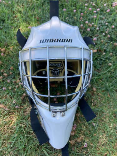 White Used Senior Warrior R/F1 Goalie Mask