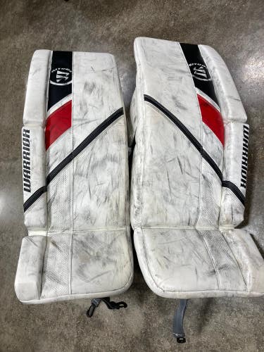 White Used 31" Intermediate Warrior Ritual G5 Goalie Leg Pads