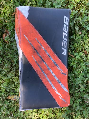 Used Intermediate Bauer Vapor 3X Goalie Blocker