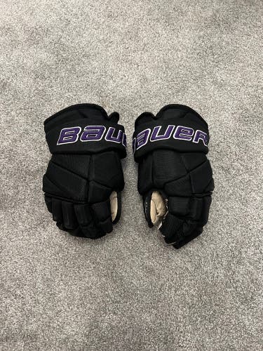 BAUER YOUNGSTOWN PHANTOM BLACK GLOVES 14” Pro Stock