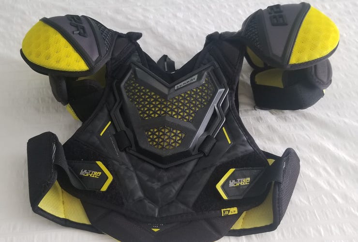 Used Junior Small Bauer Shoulder Pads