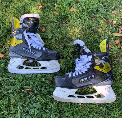 Used Senior Bauer Supreme 3S Hockey Skates (Size 9 Fit 2)