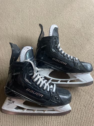 Used Senior Bauer Regular Width  Pro Stock 9 Supreme Mach Hockey Skates