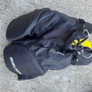 Used Youth Bauer Supreme S170 Hockey Pants