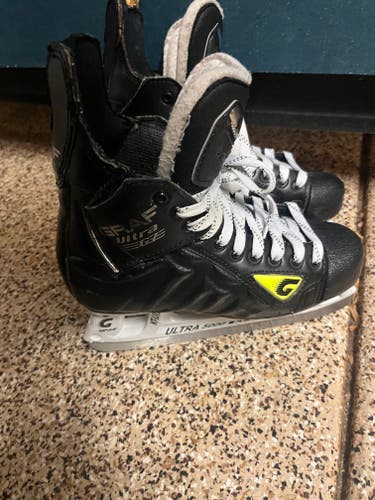 Used Graf Ultra G7 Hockey Skates Senior Size 7 Wide