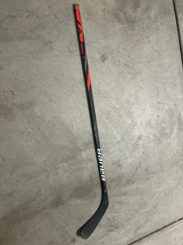 Right Bauer P92 Vapor 2X Team Hockey Stick