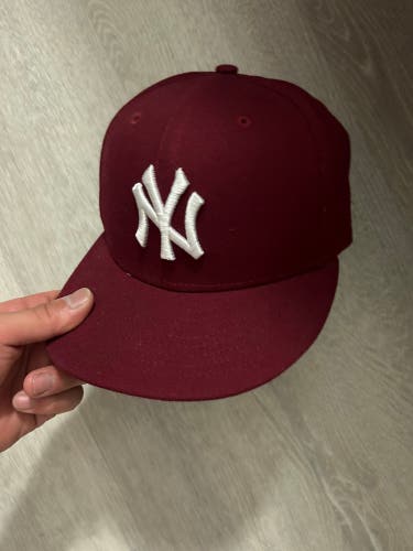 Yankees Fitted New 7 1/2 New Era Hat