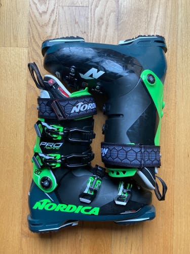 Used Nordica PRO MACHINE 120 Ski Boots