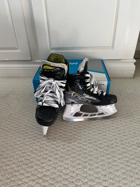 Bauer Vapor 3X Junior Hockey Skates size 1.5D