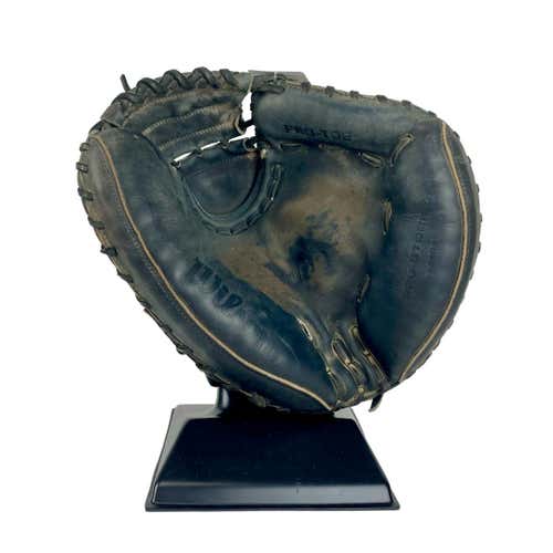 Used Wilson A2000 A2403 Catcher's Mitt Right Hand Throw 33"