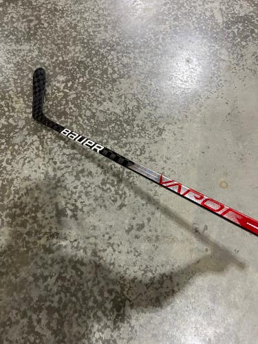 Senior Bauer Vapor Hyperlite SEGUIN Hockey Stick Right Handed Pro Stock