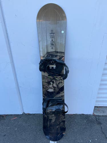 Used Men's Other Snowboard With Bindings True Twin