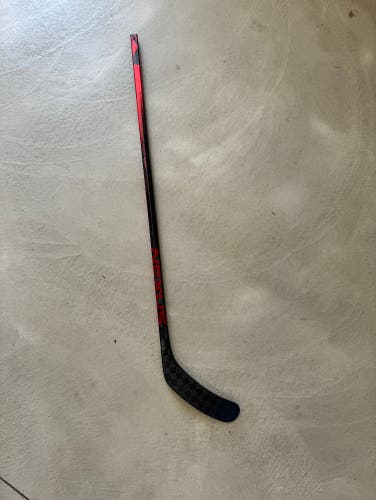 Used Bauer Right Handed Nexus Geo Hockey Stick