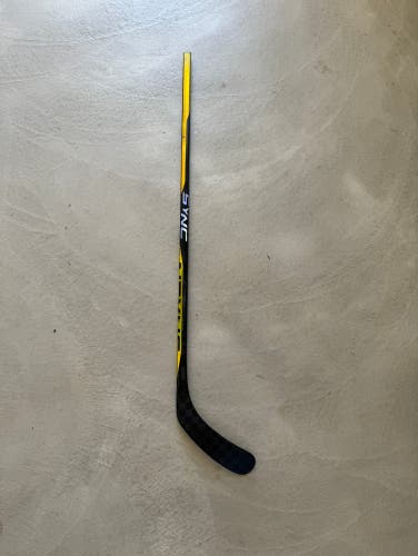 Used Bauer Right Handed Nexus Sync Hockey Stick
