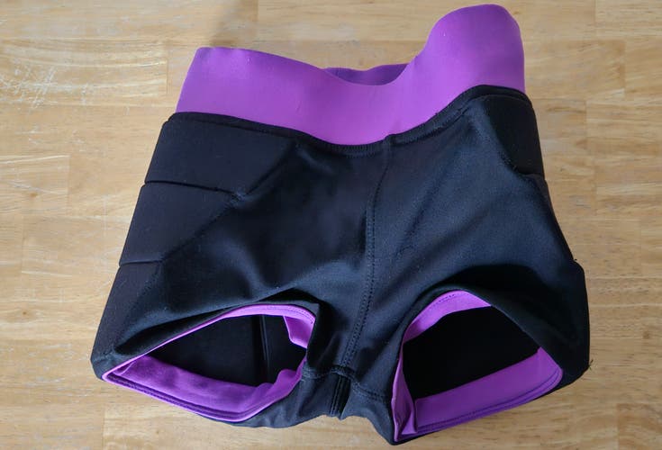 Youper Girls Protective Padded Shorts Black / Purple Size YS