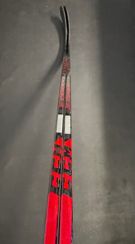 2 Pack Senior CCM Right Handed P29 JetSpeed FT4 Pro Hockey Stick
