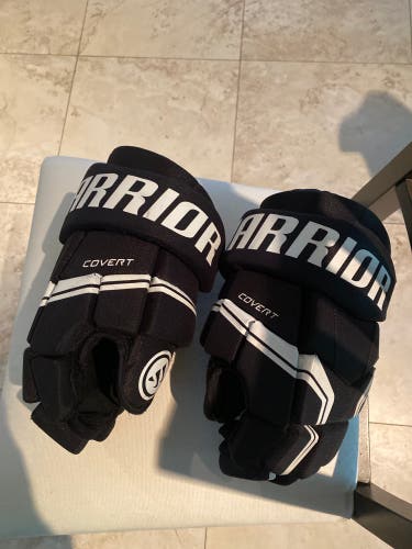 Warrior QRE 5 Hockey Gloves