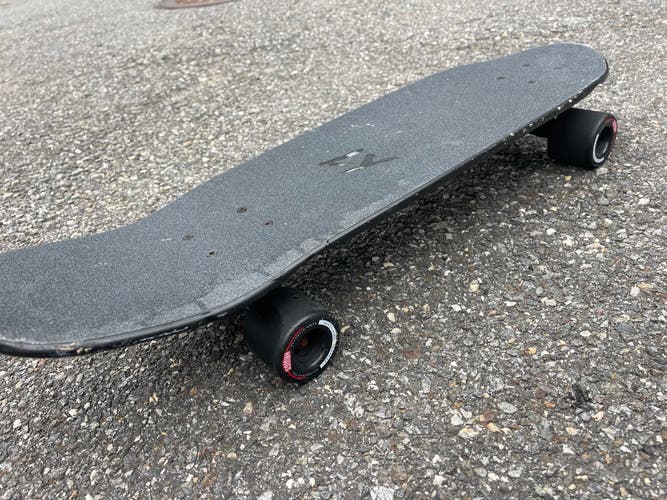 Used Skate board LANDYACHTZ