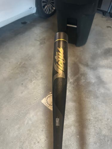 Used  Victus BBCOR Certified Alloy 30 oz 33" Vandal 2 Bat
